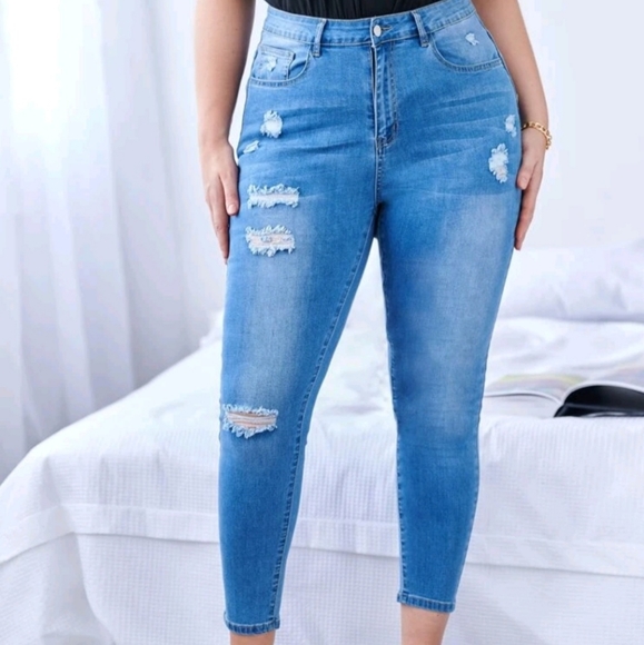Boutique Distressed Skinny Ankle Jeans - Picture 2 of 9